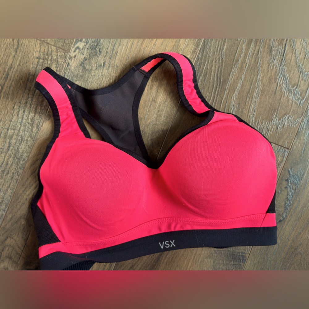 Victoria’s Secret Incredible Sports Bra